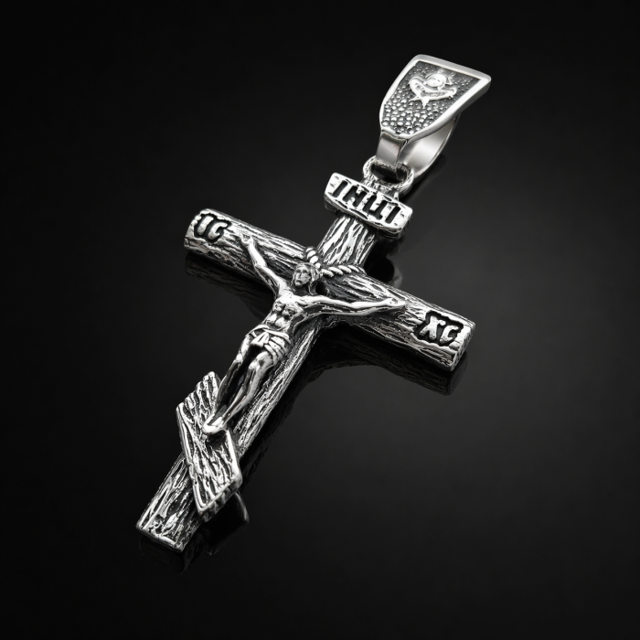 Срібний хрест у вигляді дерева